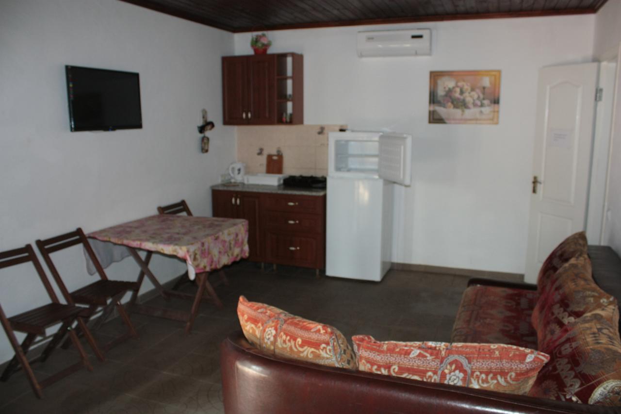 Akvitaniya Mini-Hotel 扎托卡 外观 照片