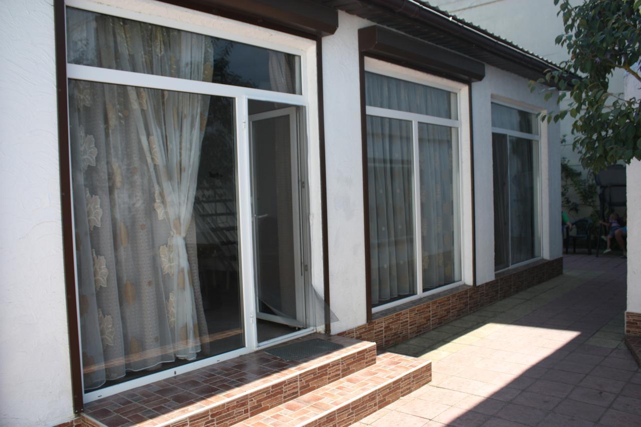Akvitaniya Mini-Hotel 扎托卡 外观 照片