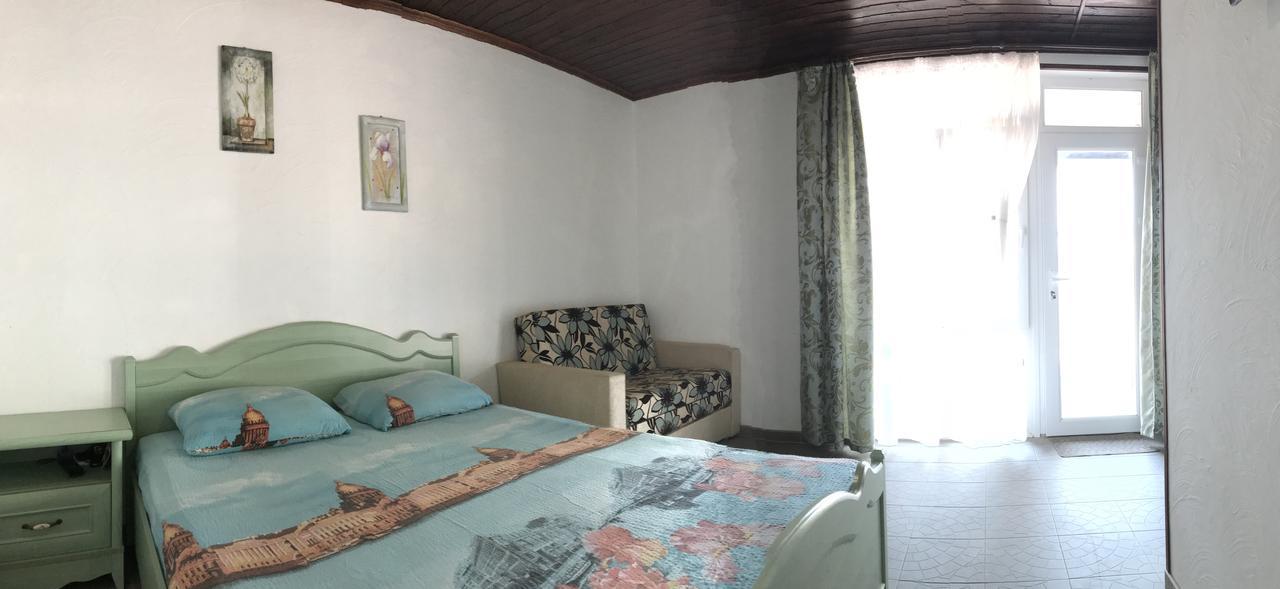 Akvitaniya Mini-Hotel 扎托卡 外观 照片